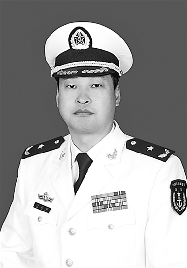 邱志明，海军装备研究院某研究所所长、博士生导师，国家有突出贡献中青年专家、全军科技领军者。