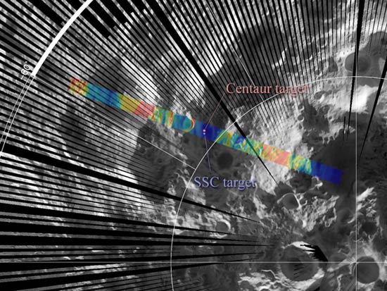美国月球勘测轨道飞行器(LRO)拍摄的LCROSS探测器两次撞击月球后的图像和温度图。