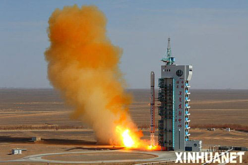 3月5日12时55分，中国在酒泉卫星发射中心用“长征四号丙”运载火箭成功地将“遥感卫星九号”送入太空预定轨道。（新华网许海晗摄）