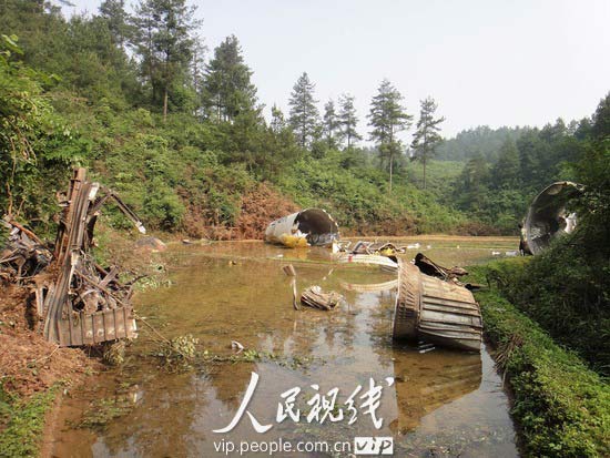 搭载第四颗北斗导航卫星的“长征三号丙”一级火箭残骸