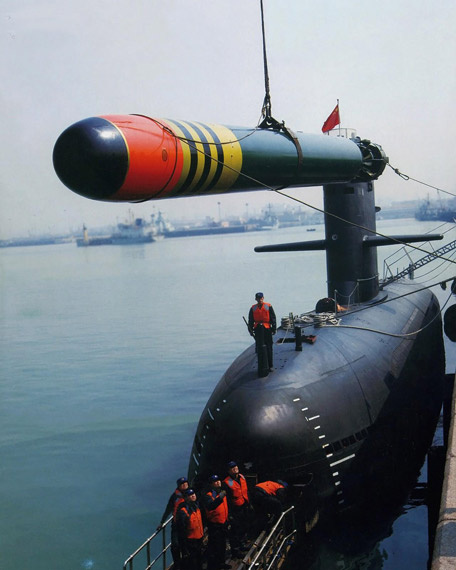 记者揭秘中国海军新型宋级常规潜艇(组图)