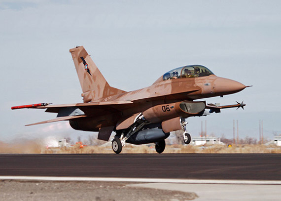 美国军演以中俄战机为假想敌展开激烈空战(图)