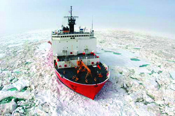 文章称中国经常派“雪龙”号极地考察船前往北冰洋从事科考活动