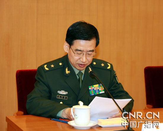 国防科学技术大学校长张育林代表进行大会发言，就提高国防科技自主创新能力提出5点建议。中广军事记者陶宏祥摄影