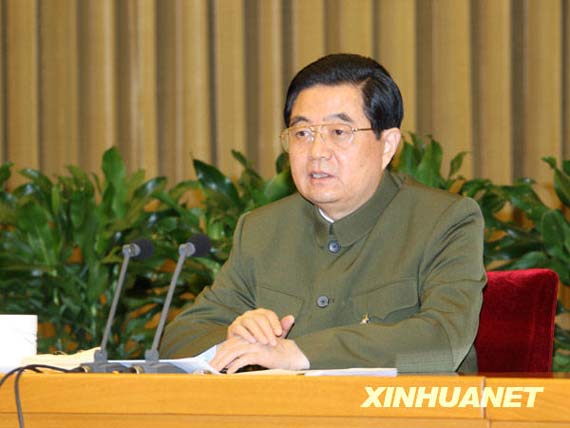 3月12日，中共中央总书记、国家主席、中央军委主席胡锦涛出席十一届全国人大三次会议解放军代表团全体会议并发表重要讲话。新华社记者王建民
摄
