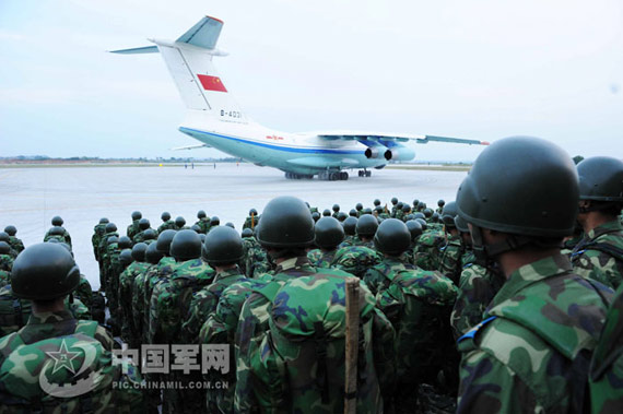国防部称解放军四级指挥体系使地震救援高效