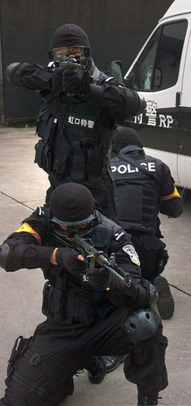 中国200特警首次成建制异地拉动赴川支援(图)