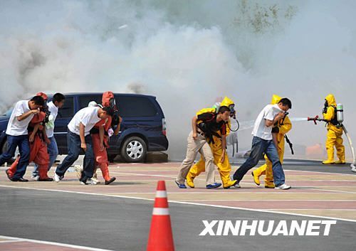 公安部长观看长城5号国家级反恐演习(组图)