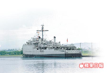 台军两名海军舰长喝花酒遭督察单位全程偷拍