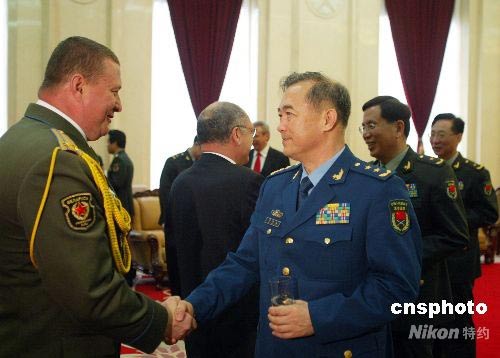 国防部：18国防务部门向中国提供抗震救灾援助