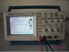 TDS220 示波器