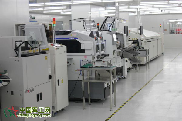 元存宽温级固态硬盘设备